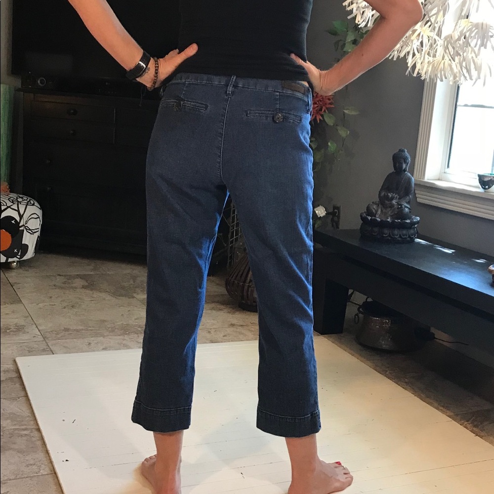Christopher Blue Jean Capris Stretch Size 4